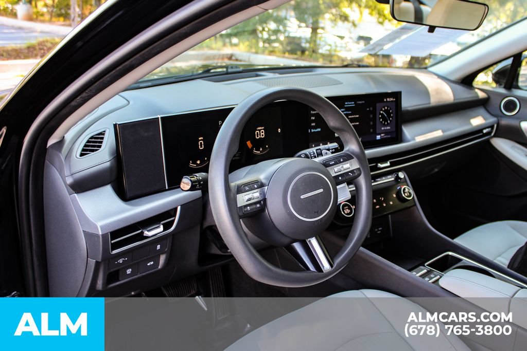 Used 2025 Hyundai Sonata SEL FWD image 21