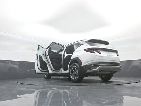 Used 2025 Hyundai Tucson SEL FWD image 44