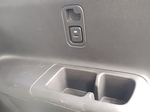 Used 2020 Chevrolet Traverse RS image 57