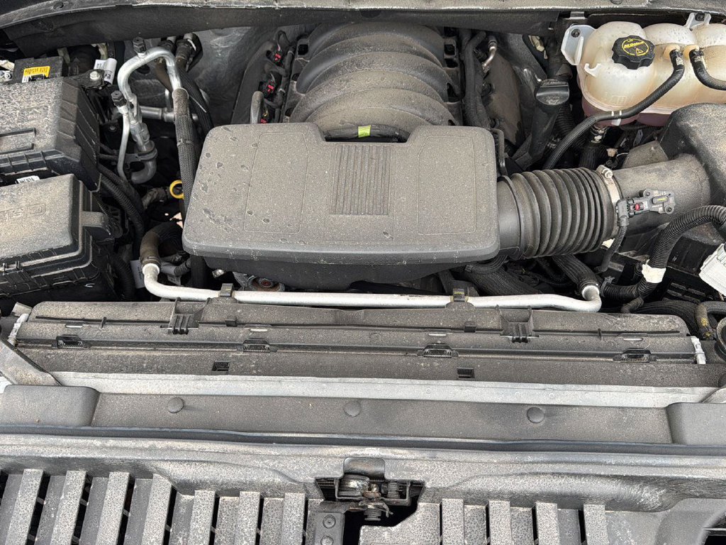 Used 2025 Chevrolet Silverado 1500 LT AWD/4WD image 24