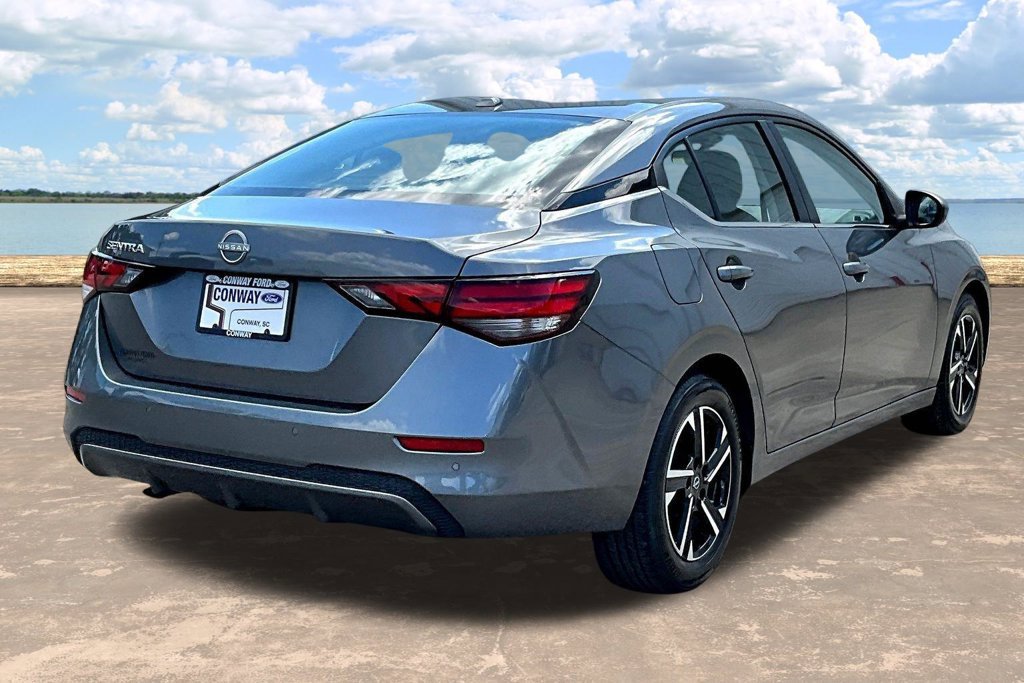 Used 2025 Nissan Sentra SV FWD image 8