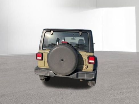 Used 2025 Jeep Wrangler Sport AWD/4WD image 6
