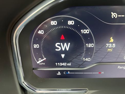 Used 2025 GMC Sierra 3500 Denali w/ Denali Reserve Package image 28