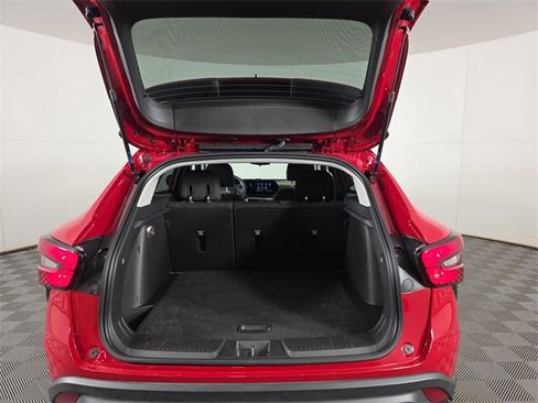 Used 2026 Chevrolet Trax LS w/ LS Convenience Package image 15