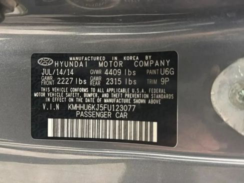 Used 2015 Hyundai Genesis 3.8 RWD image 22