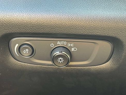 Used 2023 Chevrolet Traverse LT AWD/4WD image 25