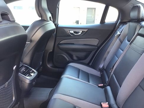 Used 2022 Volvo S60 B5 R-Design w/ Protection Package Premier image 31