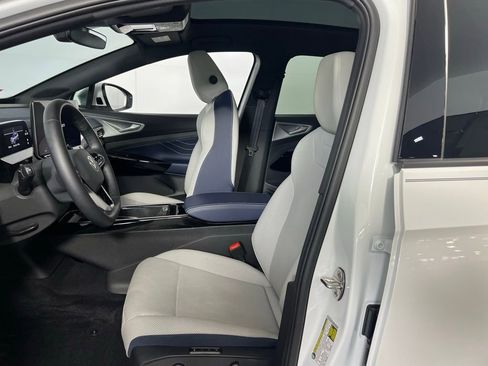 Used 2024 Volkswagen ID.4 Pro S image 22