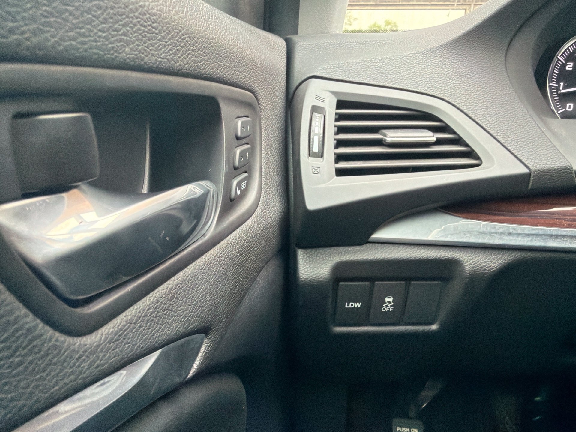 Used 2014 Acura MDX w/ Technology Package AWD/4WD image 20