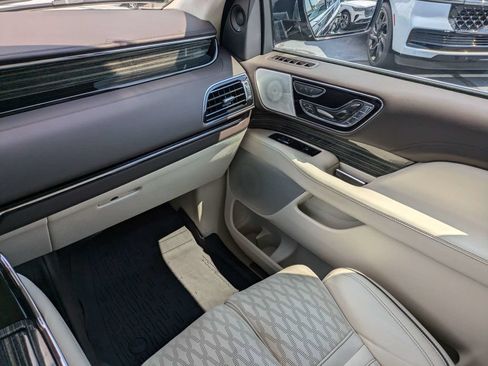 Certified 2024 Lincoln Navigator L Black Label AWD/4WD image 21