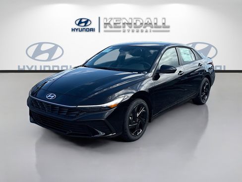 New 2026 Hyundai Elantra Sport image 3