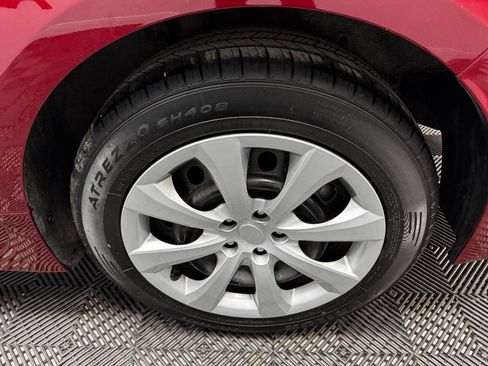 Used 2022 Toyota Corolla LE FWD image 20
