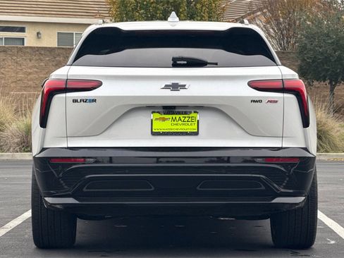 Used 2024 Chevrolet Blazer EV RS image 11