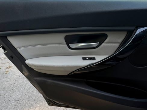 Used 2013 BMW 328i xDrive Sedan image 12