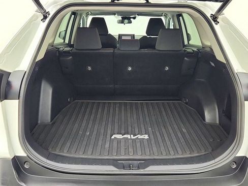 Used 2021 Toyota RAV4 XLE w/ Convenience Package AWD/4WD image 22