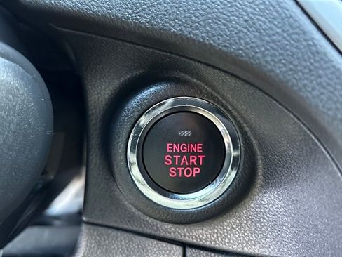 Used 2023 Subaru Crosstrek 2.0i Premium image 18