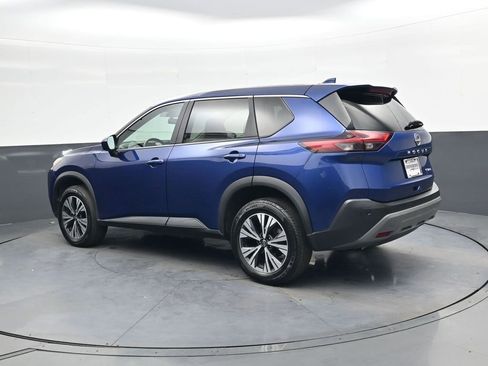 Used 2023 Nissan Rogue SV image 6