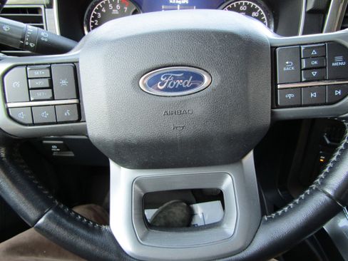 Certified 2022 Ford F150 XLT w/ Equipment Group 302A High image 20