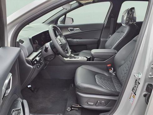 New 2026 Kia Sportage X-Line w/ X-Line Premium Package AWD/4WD image 15