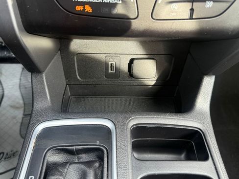 Used 2018 Ford Escape SEL image 26