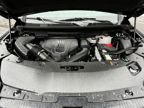 Used 2025 Buick Enclave Preferred image 23