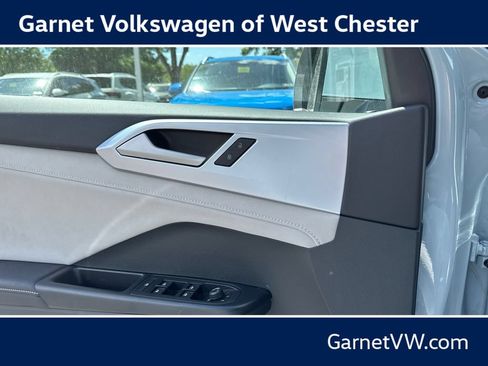 New 2026 Volkswagen Taos SE AWD/4WD image 31