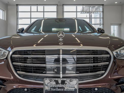 Used 2023 Mercedes-Benz S 500 4MATIC w/ AMG Line image 23