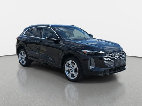 New 2025 Audi Q5 Premium Plus image 3