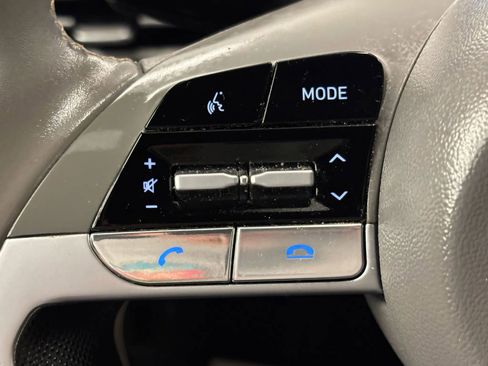 Used 2022 Hyundai Elantra SEL w/ Convenience Package FWD image 45