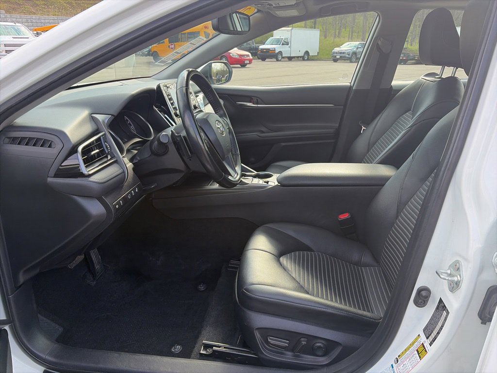 Used 2023 Toyota Camry SE w/ Cold Weather Package AWD/4WD image 11
