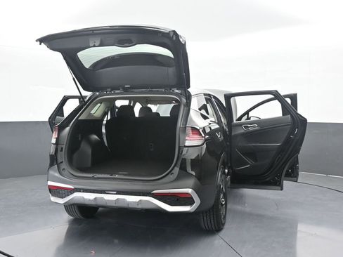 Used 2023 Kia Sportage LX image 72