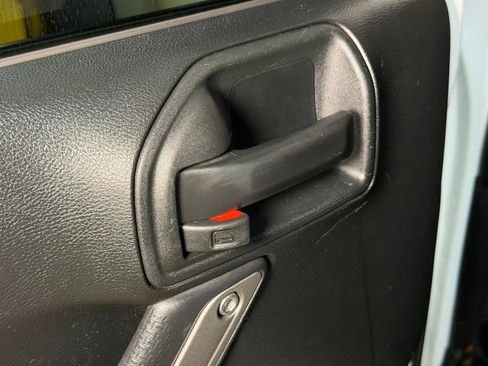 Used 2018 Jeep Wrangler Unlimited Sport S AWD/4WD image 25