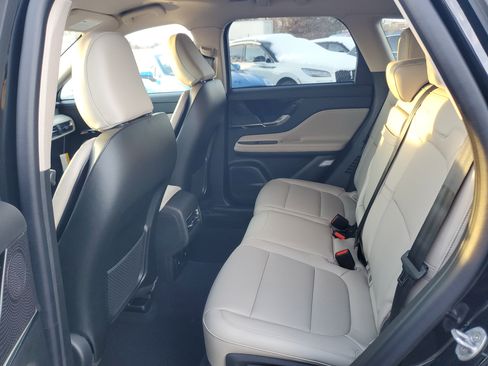 New 2026 Lincoln Corsair Premiere image 24