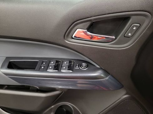 Used 2021 Chevrolet Colorado Z71 RWD image 30