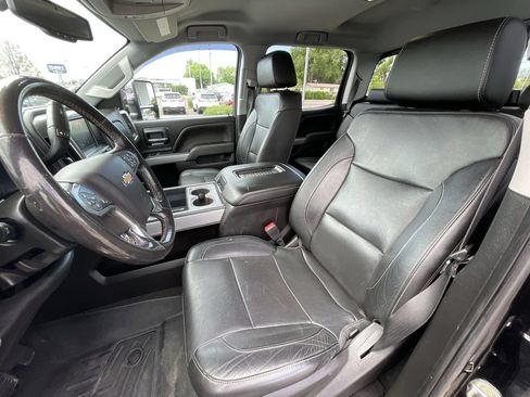 Used 2018 Chevrolet Silverado 2500 LTZ w/ Vortec Plus Package AWD/4WD image 19