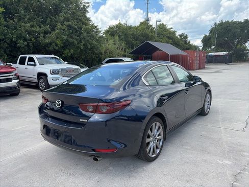 Used 2020 MAZDA MAZDA3 Sedan w/ Select Package FWD image 3