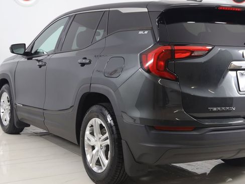 Used 2018 GMC Terrain SLE FWD image 21