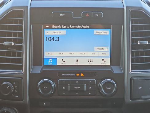 Used 2018 Ford F150 XLT w/ Equipment Group 302A Luxury image 21