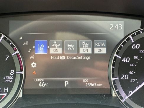 Used 2022 Toyota Highlander XLE image 24