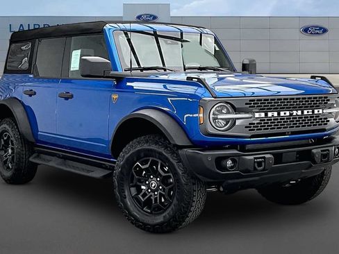 New 2026 Ford Bronco Badlands AWD/4WD image 2