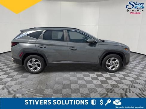 Used 2024 Hyundai Tucson SEL FWD image 3