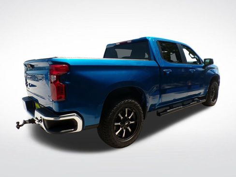 Used 2023 Chevrolet Silverado 1500 LT w/ Z71 Off-Road Package AWD/4WD image 7