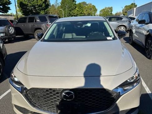 Used 2024 MAZDA MAZDA3 s FWD image 1
