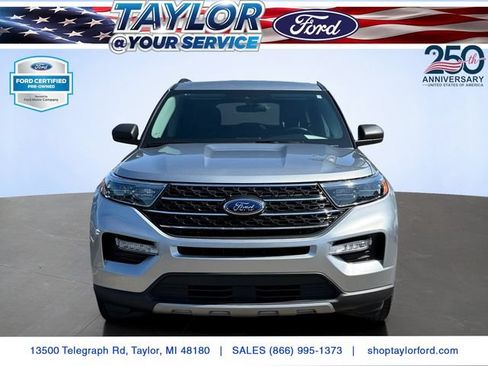 Certified 2024 Ford Explorer XLT w/ Equipment Group 202A AWD/4WD image 3