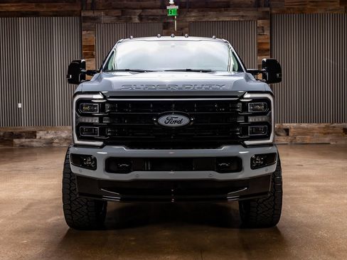 Used 2026 Ford F250 Platinum w/ Platinum Plus Package AWD/4WD image 4