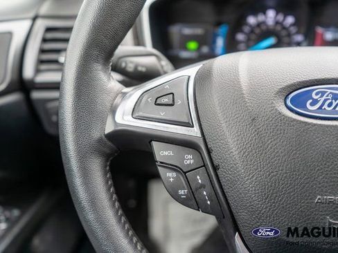 Used 2020 Ford Fusion Energi Titanium FWD image 25