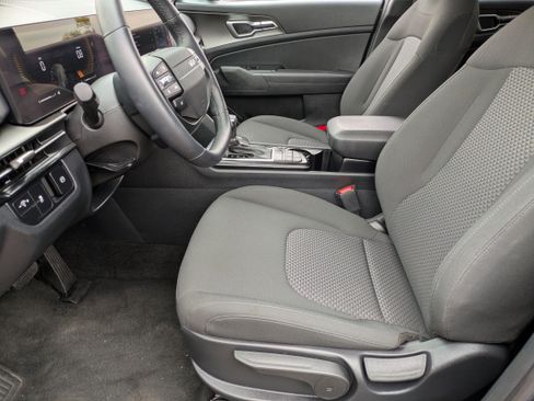 Used 2026 Kia Sportage LX image 17