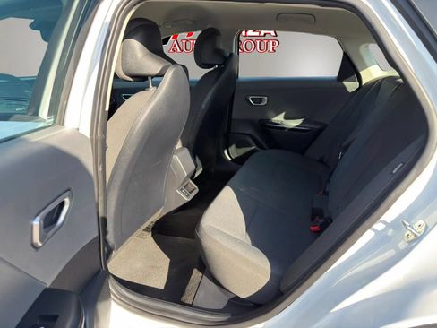 Used 2025 Kia K4 FWD image 13