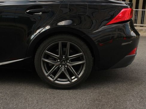 Used 2017 Lexus IS 200t F Sport w/ F Sport Package RWD image 10