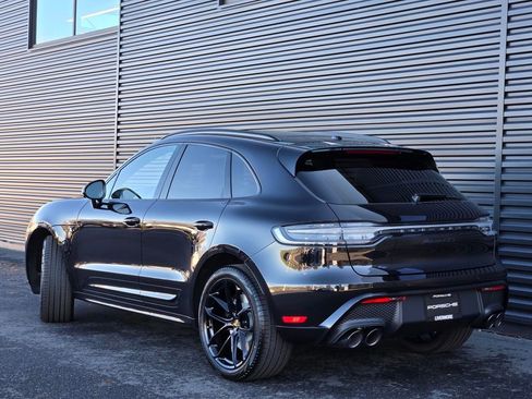 New 2026 Porsche Macan GTS image 3